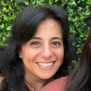 Sitter Profile Image: Shannon R.