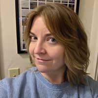 Sitter Profile Image: Laura L.