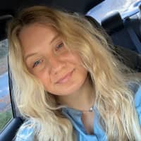 Sitter Profile Image: Elizabeth C.