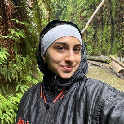Sitter Profile Image: Komalpreet A.