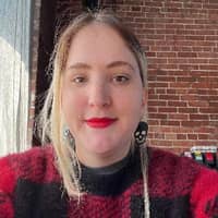 Sitter Profile Image: Hayley T.