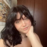 Sitter Profile Image: Jade Y.