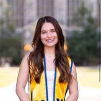 Sitter Profile Image: Lillian S.