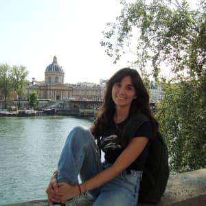 Sitter Profile Image: Alba R.