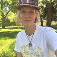 Sitter Profile Image: Christine L.