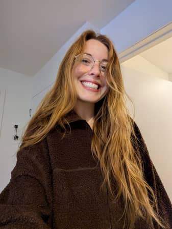 Sitter Profile Image: Roxanne P.