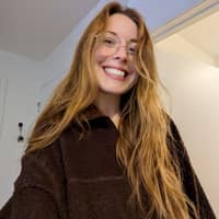 Sitter Profile Image: Roxanne P.