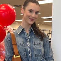 Sitter Profile Image: Olivia S.