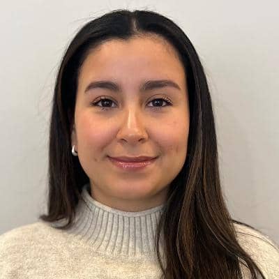 Sitter Profile Image: Gabriela F.