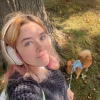 Sitter Profile Image: Carlee D.