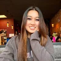 Sitter Profile Image: Hannah C.