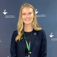 Sitter Profile Image: Grace F.