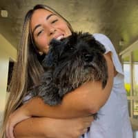 Sitter Profile Image: Carolina F.