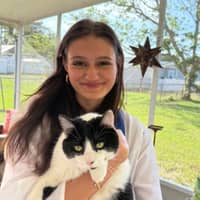 Sitter Profile Image: Olivia g.