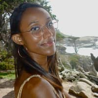 Sitter Profile Image: Jacqueline V.