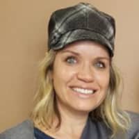 Sitter Profile Image: Angela V.