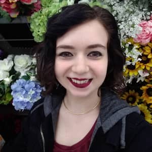 Shayna B.