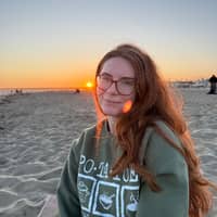 Sitter Profile Image: Amanda W.