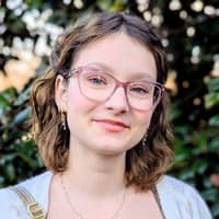 Sitter Profile Image: Noa P.