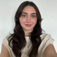 Sitter Profile Image: Carolina F.