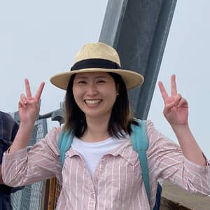 Sitter Profile Image: Wan Y.