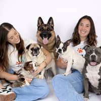 Sitter Profile Image: Daniela & Maria S.