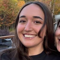 Sitter Profile Image: Reni F.