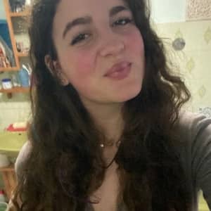 Sitter Profile Image: Lina K.