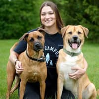 Sitter Profile Image: leslie k.