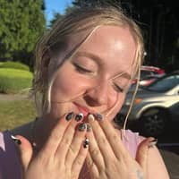 Sitter Profile Image: Arianna H.