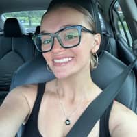 Sitter Profile Image: Ashlynne F.