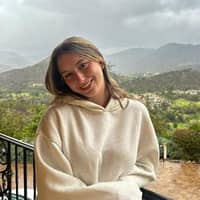 Sitter Profile Image: Hailey B.