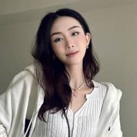Sitter Profile Image: Siyun L.