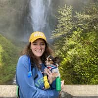 Sitter Profile Image: Angela S.