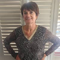 Sitter Profile Image: Laura L.