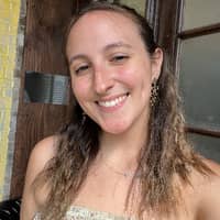 Sitter Profile Image: Jesenni M.