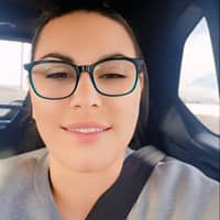 Sitter Profile Image: April P.