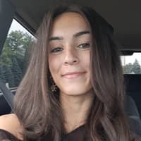 Sitter Profile Image: Leah H.