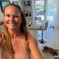 Sitter Profile Image: JoAnn L.