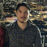 Sitter Profile Image: JULIAN O.