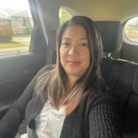 Sitter Profile Image: Elaine L.