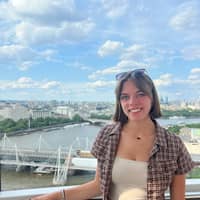 Sitter Profile Image: Isabella I.