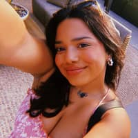 Sitter Profile Image: Gabriela R.