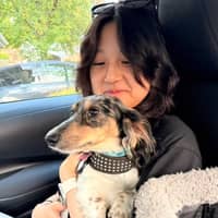 Sitter Profile Image: Flora D.