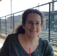 Sitter Profile Image: Lori F.