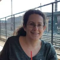 Sitter Profile Image: Lori F.