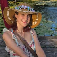 Sitter Profile Image: Mollie P.