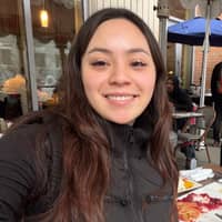 Sitter Profile Image: Kellie W.