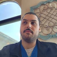 Sitter Profile Image: Wilfredo L.