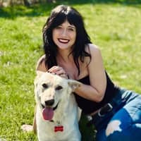 Sitter Profile Image: Valorie R.